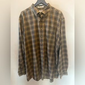 L.L. Bean Button Down Shirt ~ Wrinkle Resistant